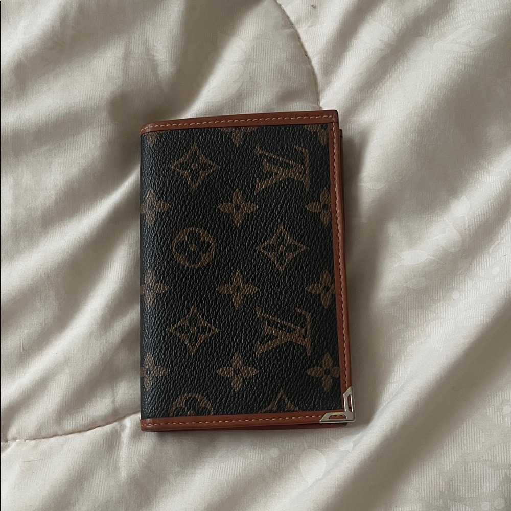 Louis Vuitton Black and Brown Monogram Card Holder limited item